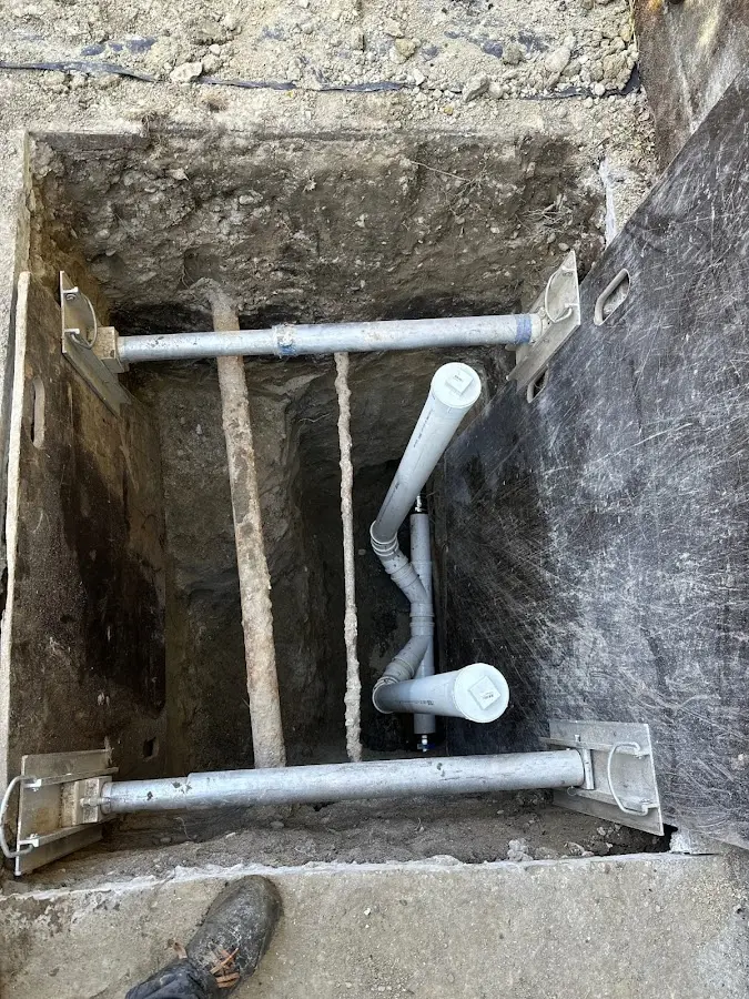 Experienced plumber completing Gas Line Repair work in East Milton